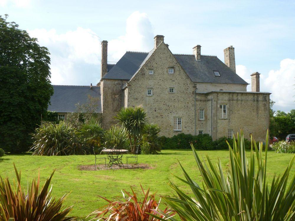 לינה וארוחת בוקר ולונס Manoir De Savigny מראה חיצוני תמונה