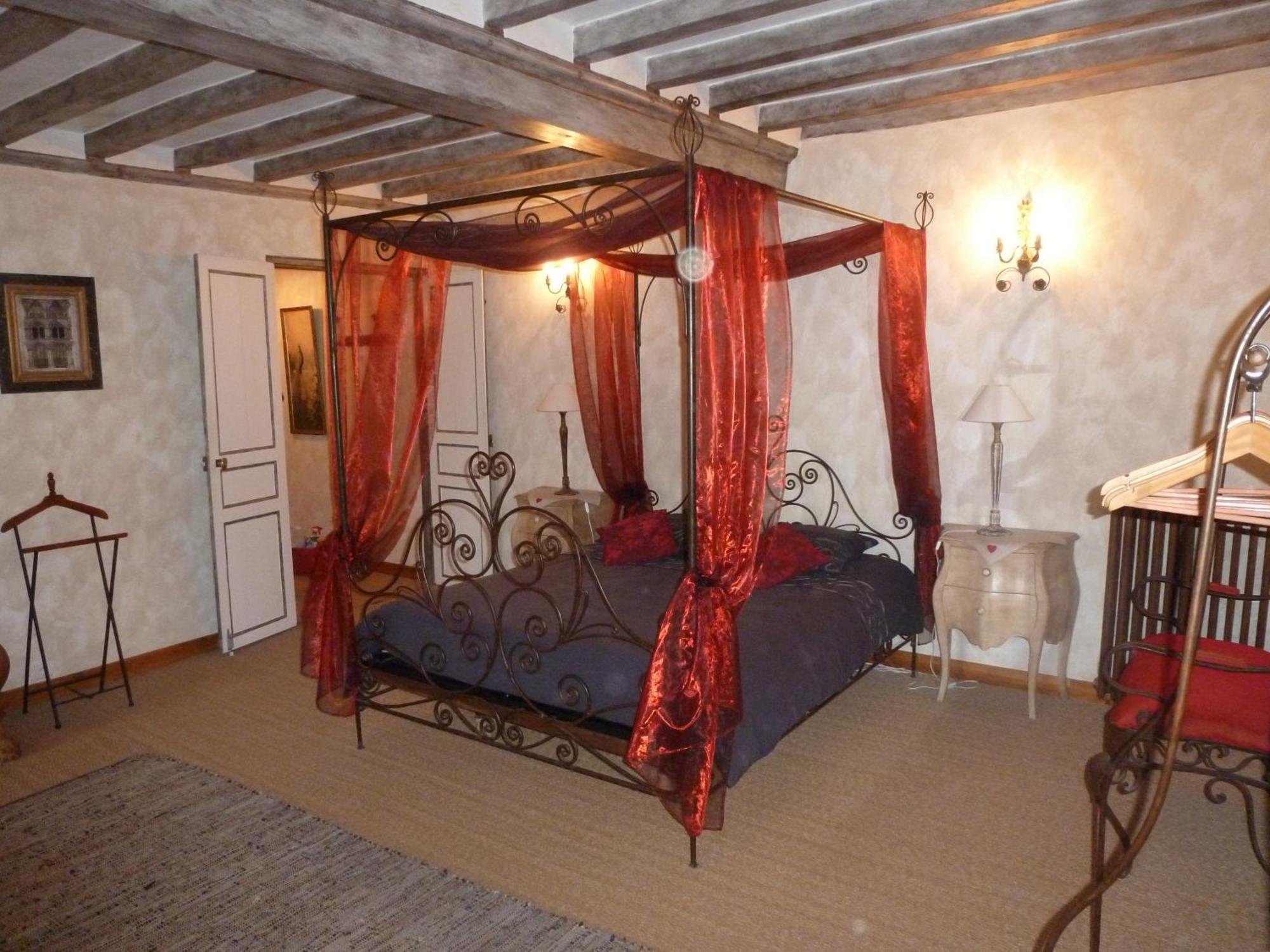 לינה וארוחת בוקר ולונס Manoir De Savigny מראה חיצוני תמונה