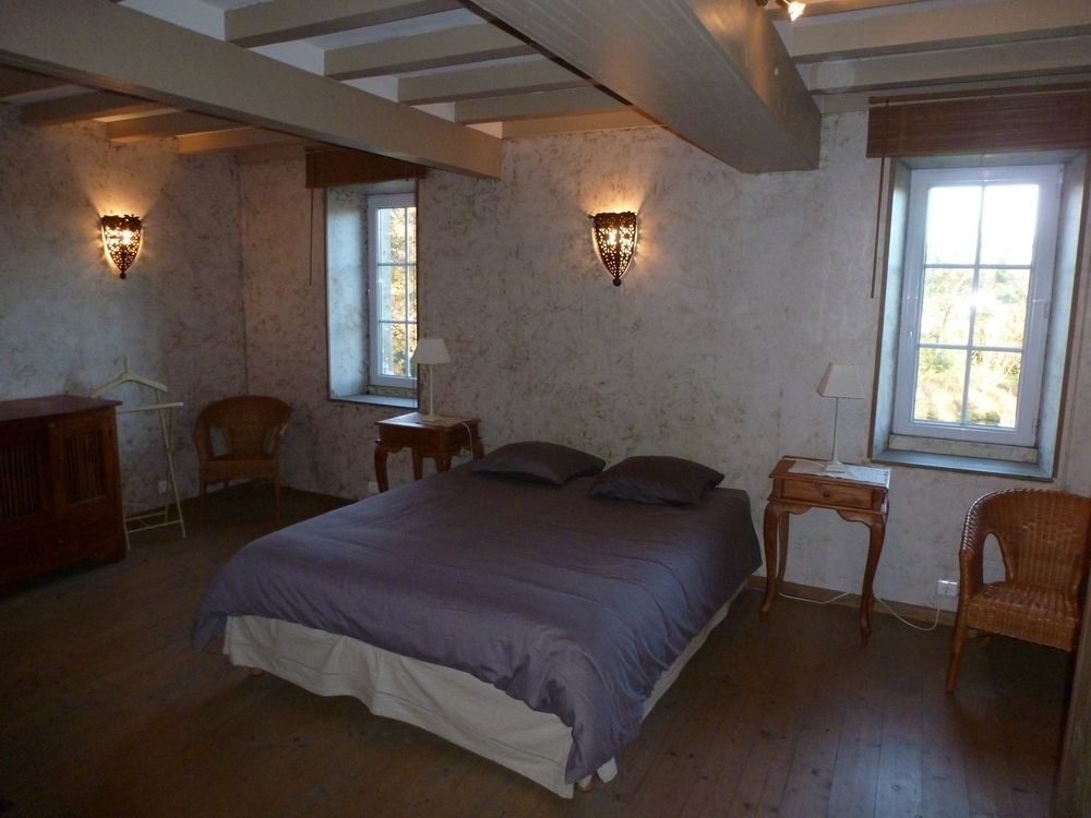לינה וארוחת בוקר ולונס Manoir De Savigny מראה חיצוני תמונה