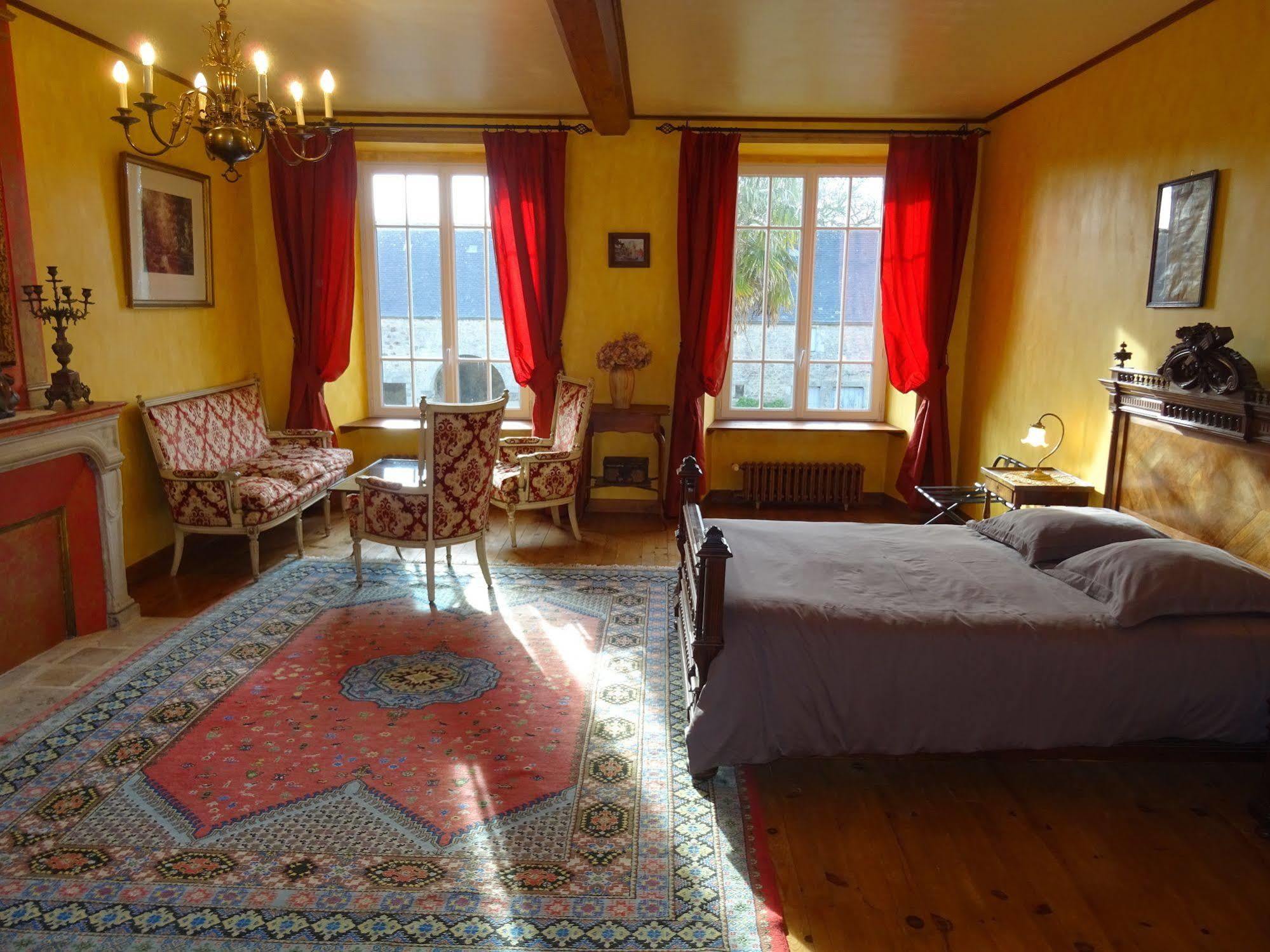 לינה וארוחת בוקר ולונס Manoir De Savigny מראה חיצוני תמונה